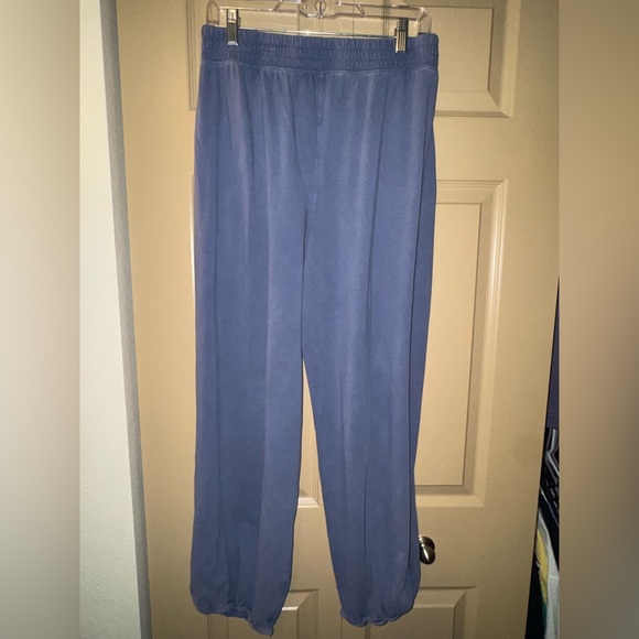 NWT - FP Movement Hot Shot Logo Crossover Set - Blue Indigo (Size Medium) - Picture 4 of 5